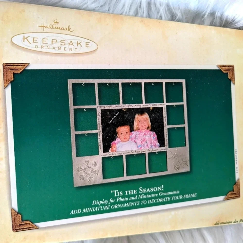 Hallmark Picture Frame- Miniature Keepsake Ornament Display- Tis the Season xmas